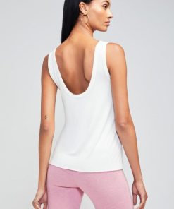 Outfittershub.shop07f38b8902 1