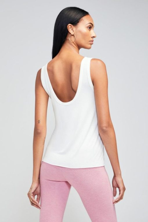Outfittershub.shop07f38b8902 1