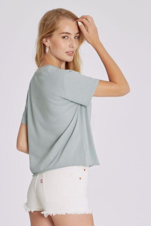 Outfittershub.shop1a15d8dd7b 1