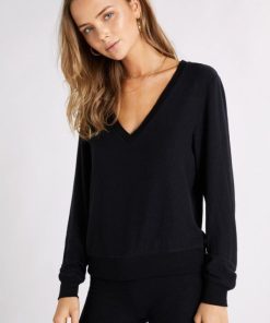 Outfittershub.shop1b7ee86b0a 1