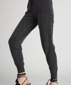 Outfittershub.shop2832d75993 2