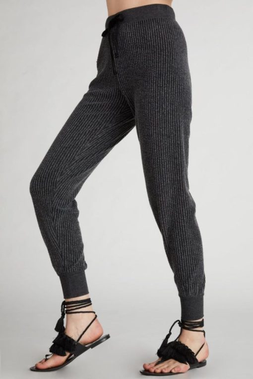 Outfittershub.shop2832d75993 2