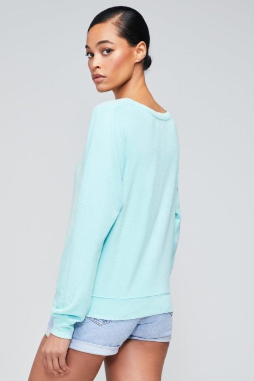 Outfittershub.shop292467b64e 1