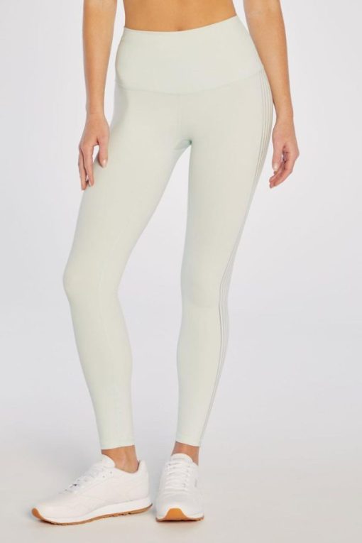 Outfittershub.shop2c8a778aaf 2