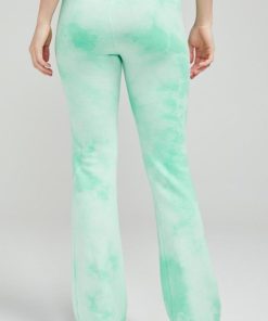 Outfittershub.shop52828eb0c4 1