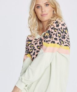 Outfittershub.shop84f881a91d 4