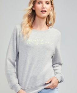 Outfittershub.shop8968394a09 4