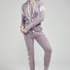 Outfittershub.shop99b495d6b0 1