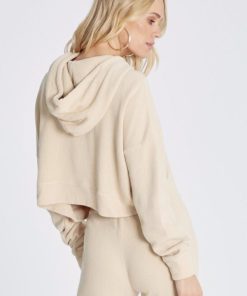 Outfittershub.shopd80207258c 2